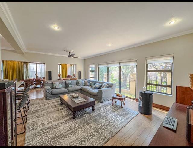 3 BEDROOM PROPERTY TO RENT IN MIDSTREAM ESTATE